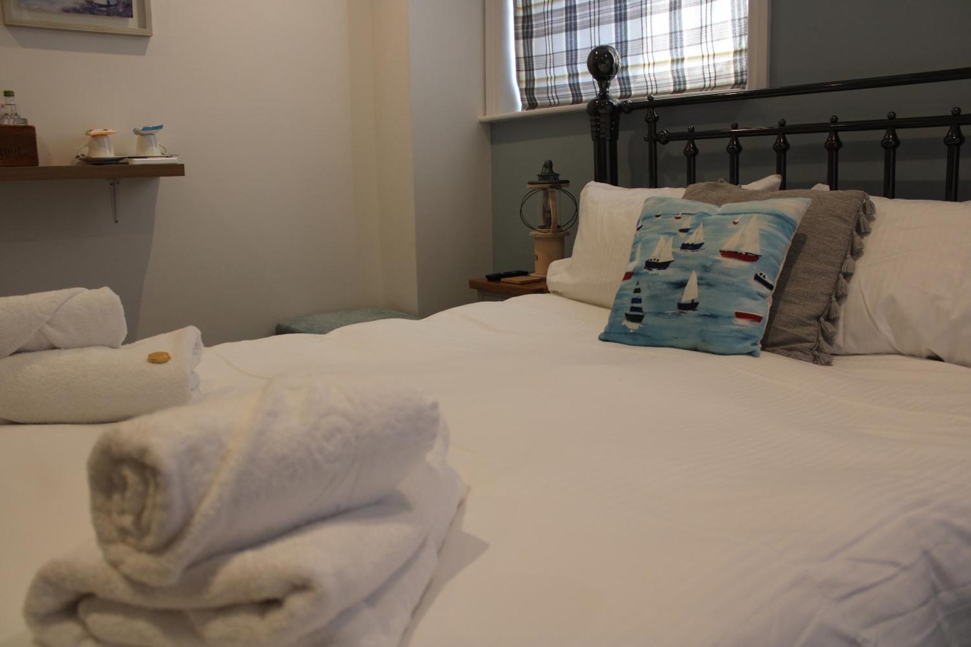 The White Lion Bed & Breakfast Ventnor Ngoại thất bức ảnh